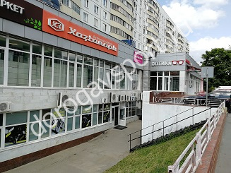 Вход в фитнес клуб Zaruba на улице 26 Бакинских Комиссаров в Москве